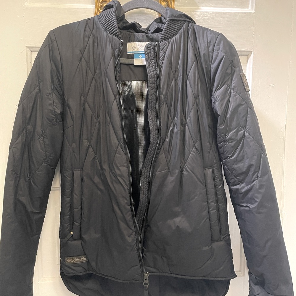 Columbia Omni-heat bomber with hood